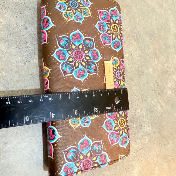 Simply Southern Beach Wallet Brown Colorful Elephant Mandala Gold Zipper Close - Picture 9 of 13